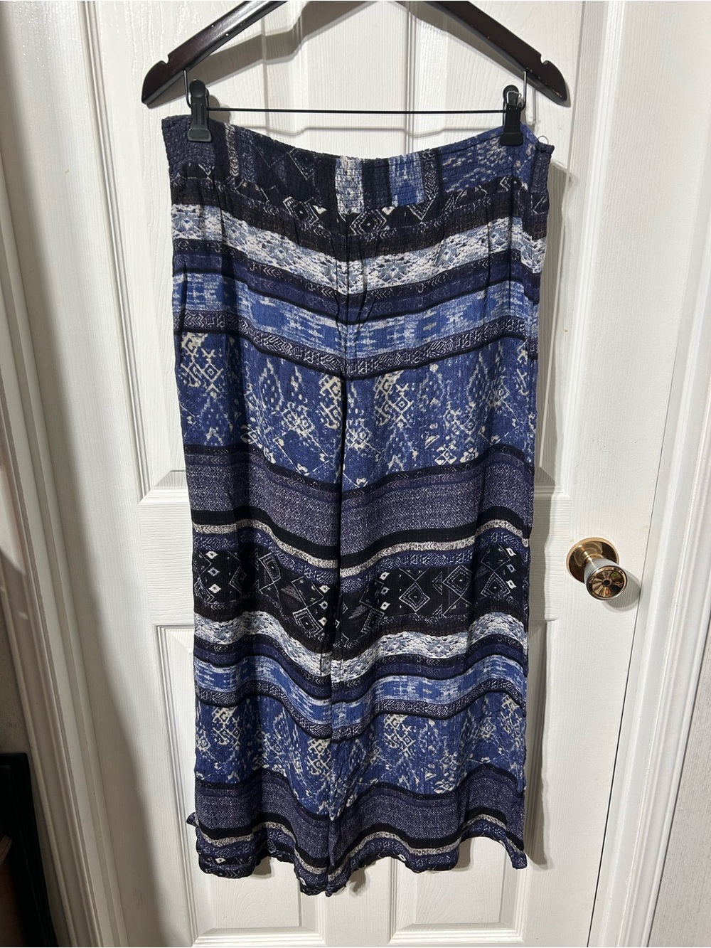 Blue and White Patterned Wide Leg Waistband Pants - Size M